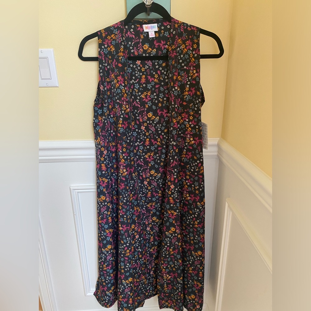 Lularoe ladies Joy Vest. Size Small.